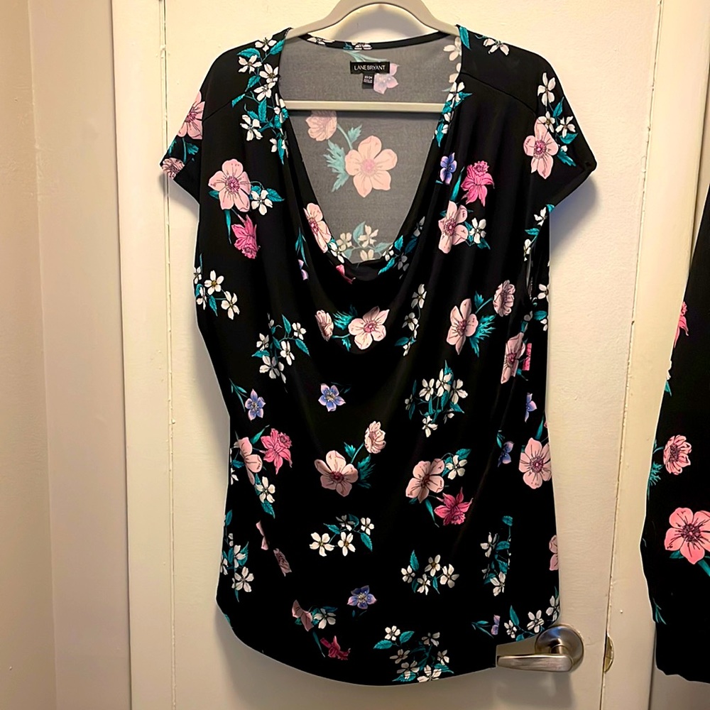 Lane Bryant Floral Print Sleeveless Top Size 22/24